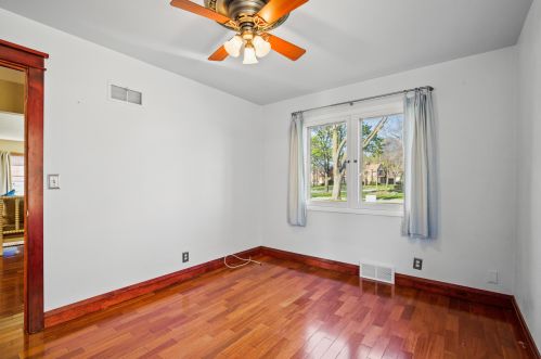 529 77 St, Milwaukee WI 53219-3742 exterior