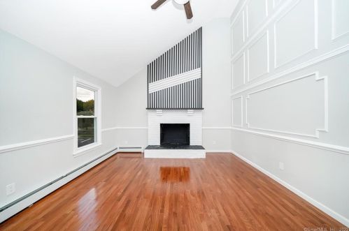 97 Bramblebush Rd, Manchester CT  06040-6300 exterior