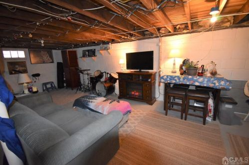 19 Sherman Ave, East Brunswick NJ  08816-4346 exterior