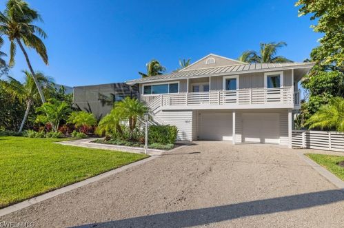 1657 Venus Dr, Sanibel, FL 33957-3425
