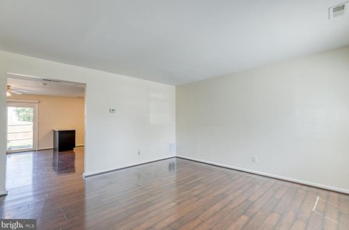 2 Farrell Ln, Fredericksburg VA  22408-4004 exterior