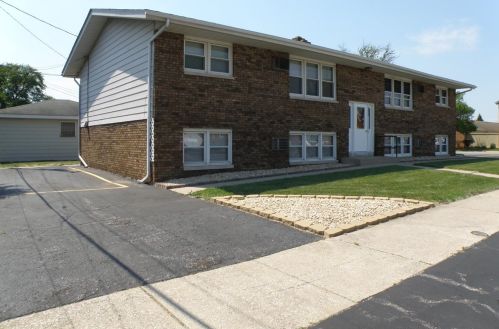8836 5th St, Hammond, IN 46322-2177