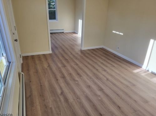 650 Rdg Rd, West Milford Lakes NJ  07480-2070 exterior