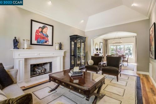 695 Blue Spruce Dr, Danville CA  94506-4525 exterior