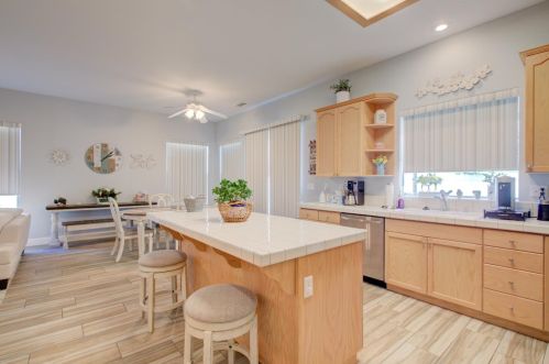 118 Little Johns Creek Dr, Valley Home CA  95361-4190 exterior