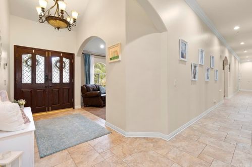 27505 Trail Ridge Rd, Santa Clarita, CA 91387-3652