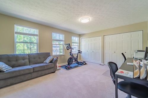 126 Tartan Rd, Gibsonia PA  15044-9416 exterior