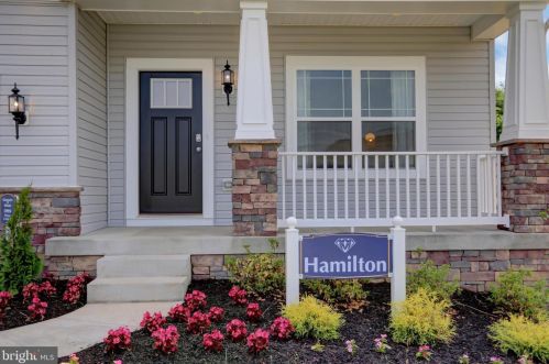 250 Thoroughbred Dr, York Haven, PA 17370