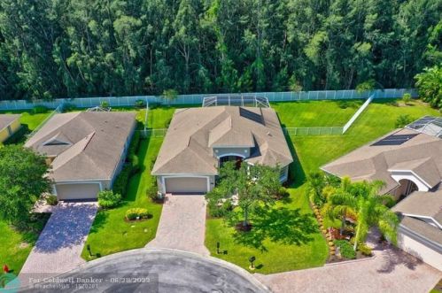 3113 Ashford Sq, Vero Beach, FL 32966-8973