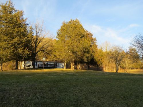 29 Upper Dry Fork Rd, Madison, IN 47250-6513