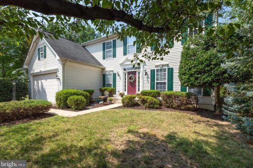13167 Kinnicutt Dr, Woodbridge, VA 22192-5652