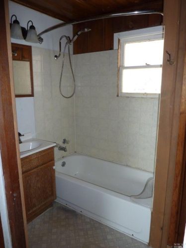 285 Sherwood Rd, Willits CA  95490-9501 exterior