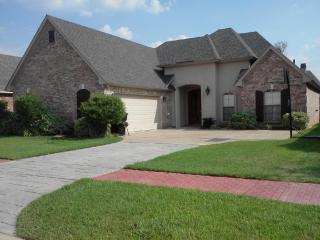 311 Magazine Ct, Bossier City LA  71111-6261 exterior