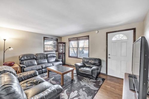 924 Goodell St, Green Bay, WI 54301-3302