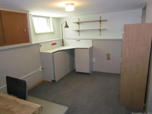 32 Denison Ave, Groton CT  06340-4415 exterior