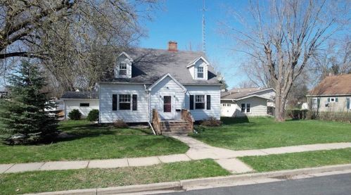 475 West Ave, Mauston, WI 53948-1530