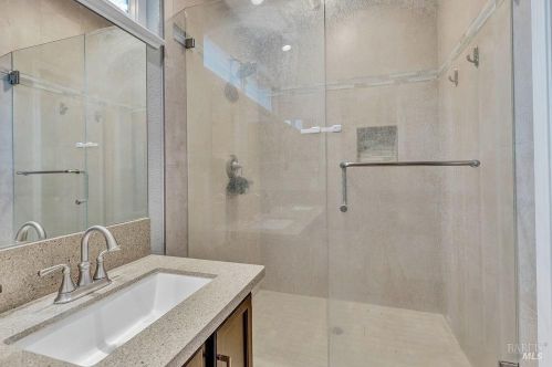 667 Poppy Cir, Vacaville CA  95687-7252 exterior