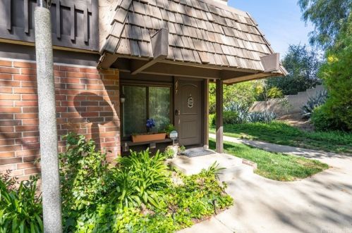 677 Redwood Ln, San Dimas, CA 91773-3624