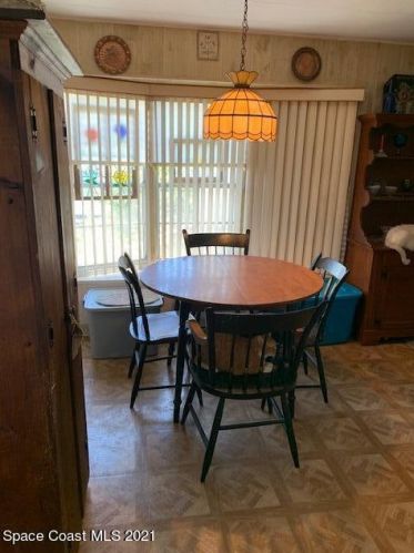 1085 Wren Cir, Sebastian FL  32976-7510 exterior