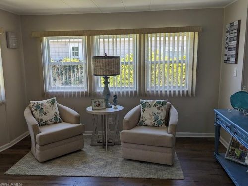 46 Le Mans Dr, Naples FL 34112-9127 exterior