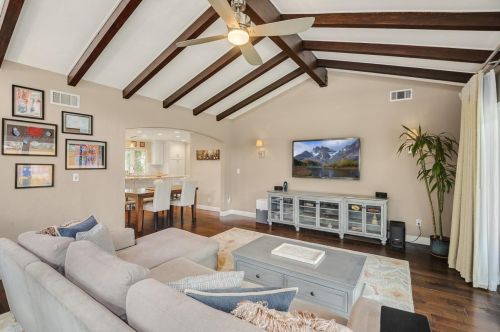 241 El Cajon Way, Los Gatos CA  95032-7661 exterior