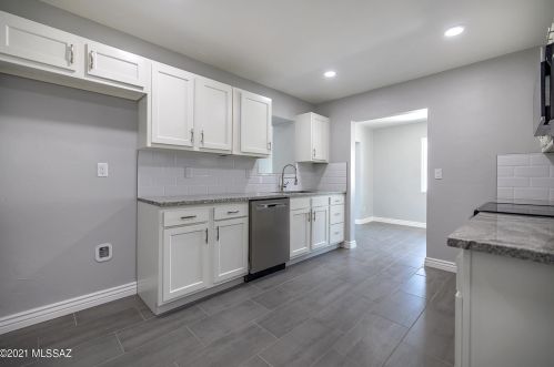 5337 Bellevue St, Tucson AZ  85712-4908 exterior