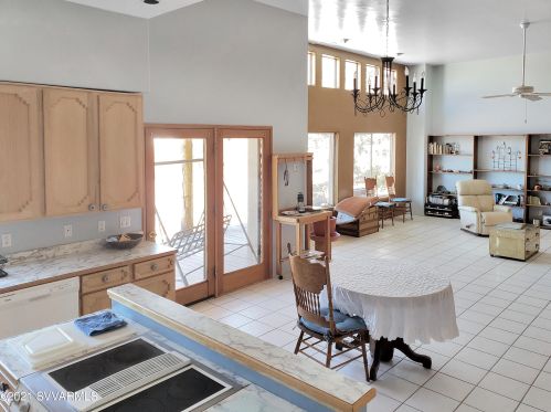 35 Sedona Rd, Sedona AZ 86351-7215 exterior