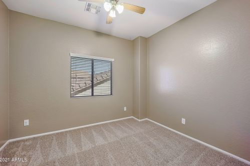 2575 Amber Sun Dr, Phoenix AZ 85085-5076 exterior