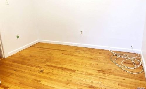 25-12 27th St, Long Island City, NY 11102-2917