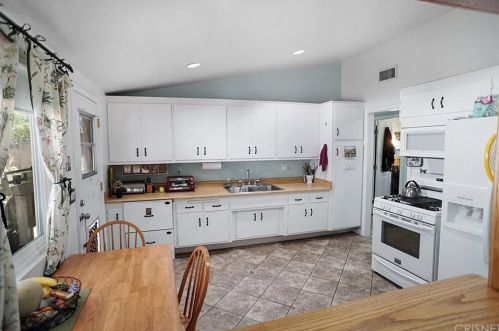 27458 Camp Plenty Rd, Santa Clarita, CA 91351-2058
