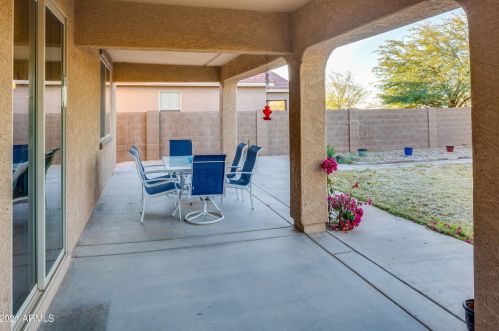 26800 176 Ln, Sun City AZ  85387-1072 exterior
