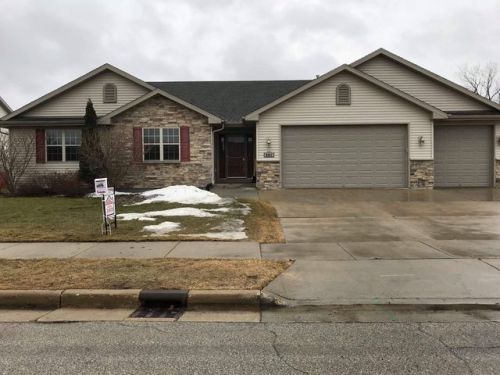 8501 Majestic Hills Dr, Sturtevant, WI 53177-2939
