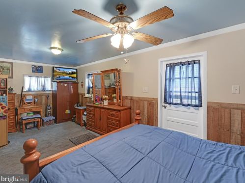 15 Wilbert Dr, Primrose PA  17901-8250 exterior