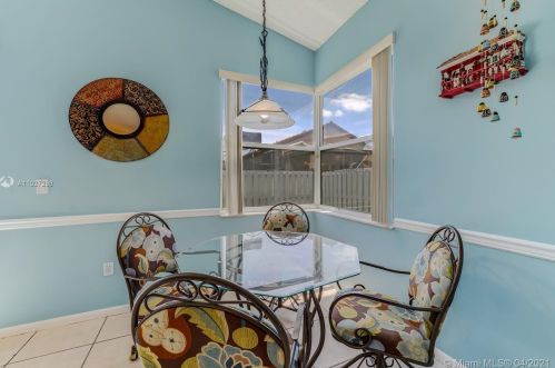 15726 16 Ct, Hollywood FL 33026-0509 exterior