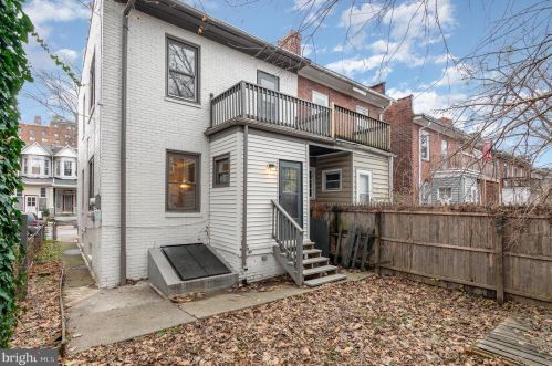 2315 Penn St, Harrisburg PA  17110-1046 exterior