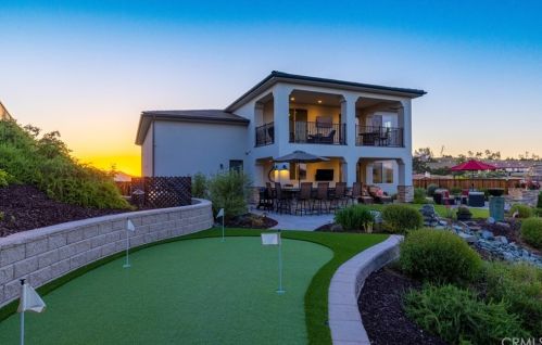 2770 Edgewood Ct, Lake Nacimiento, CA 93446-7752