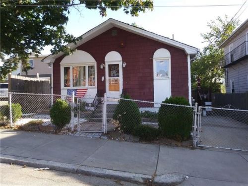 15 Westerly Ave, Providence, RI 02909-4708
