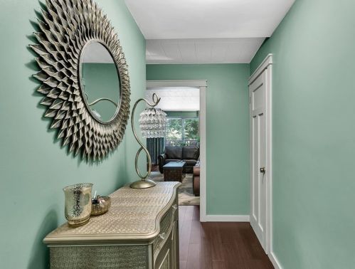 701 Camelot Dr, Pittsburgh PA  15237-4979 exterior