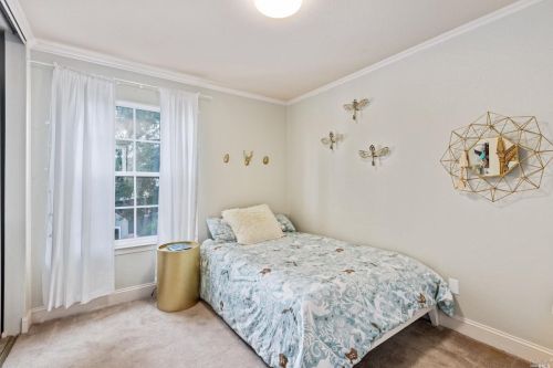 424 Stanford St, Vacaville CA  95687-4653 exterior