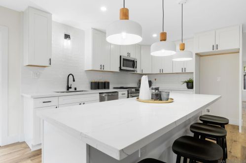 8849 Capricorn Way, San Diego, CA 92126-1955