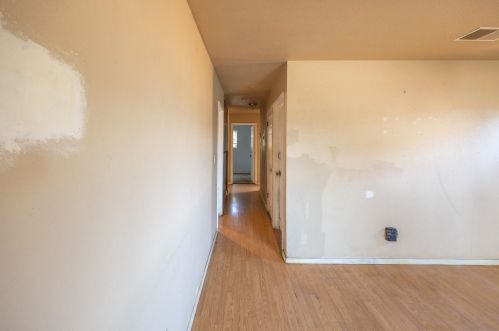 9 Ashley Ave, Woodland CA  95695-2509 exterior