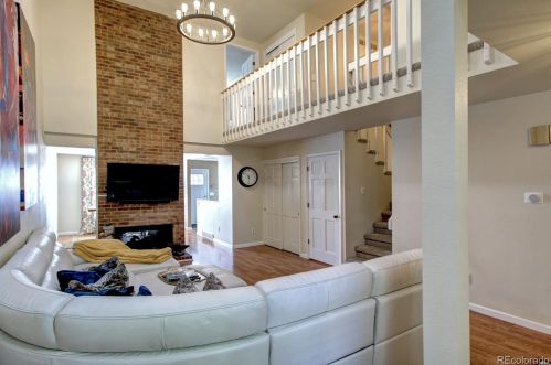 8123 Phillips Cir, Englewood CO 80112-3254 exterior