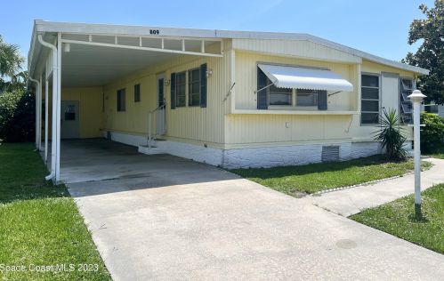 809 Thrush Cir, Sebastian, FL 32976-7526