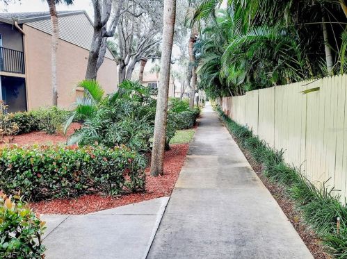 4200 Looking Glass Ln, Naples FL  34112-5213 exterior