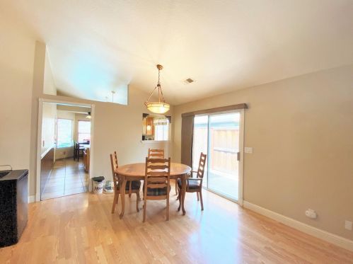 5539 Greenoaks Dr, Riverbank CA  95367-3844 exterior
