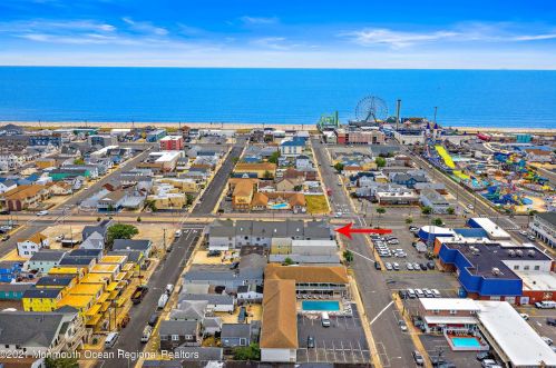 1001 Boulevard, Pelican Island NJ  08751-2129 exterior