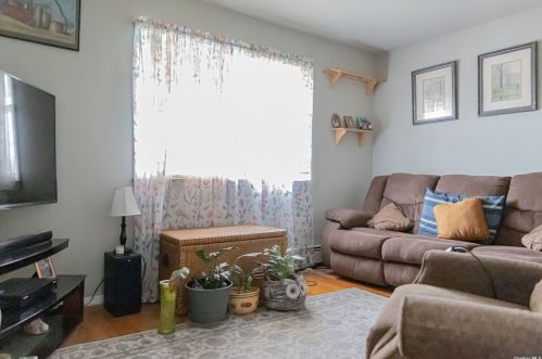 15 18th St, Deer Park NY  11729-3905 exterior