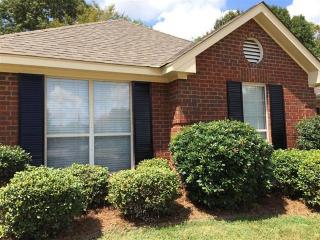 1700 Meadow Oak Ct, Montgomery, AL 36117-6830