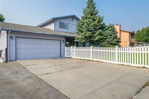 1513 Cherry St, Wenatchee, WA 98801-3144
