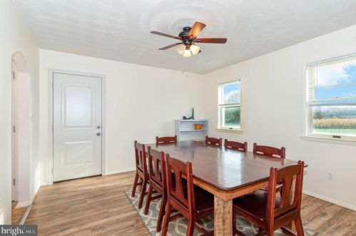 11 Thrush Dr, Carlisle PA  17015-7653 exterior